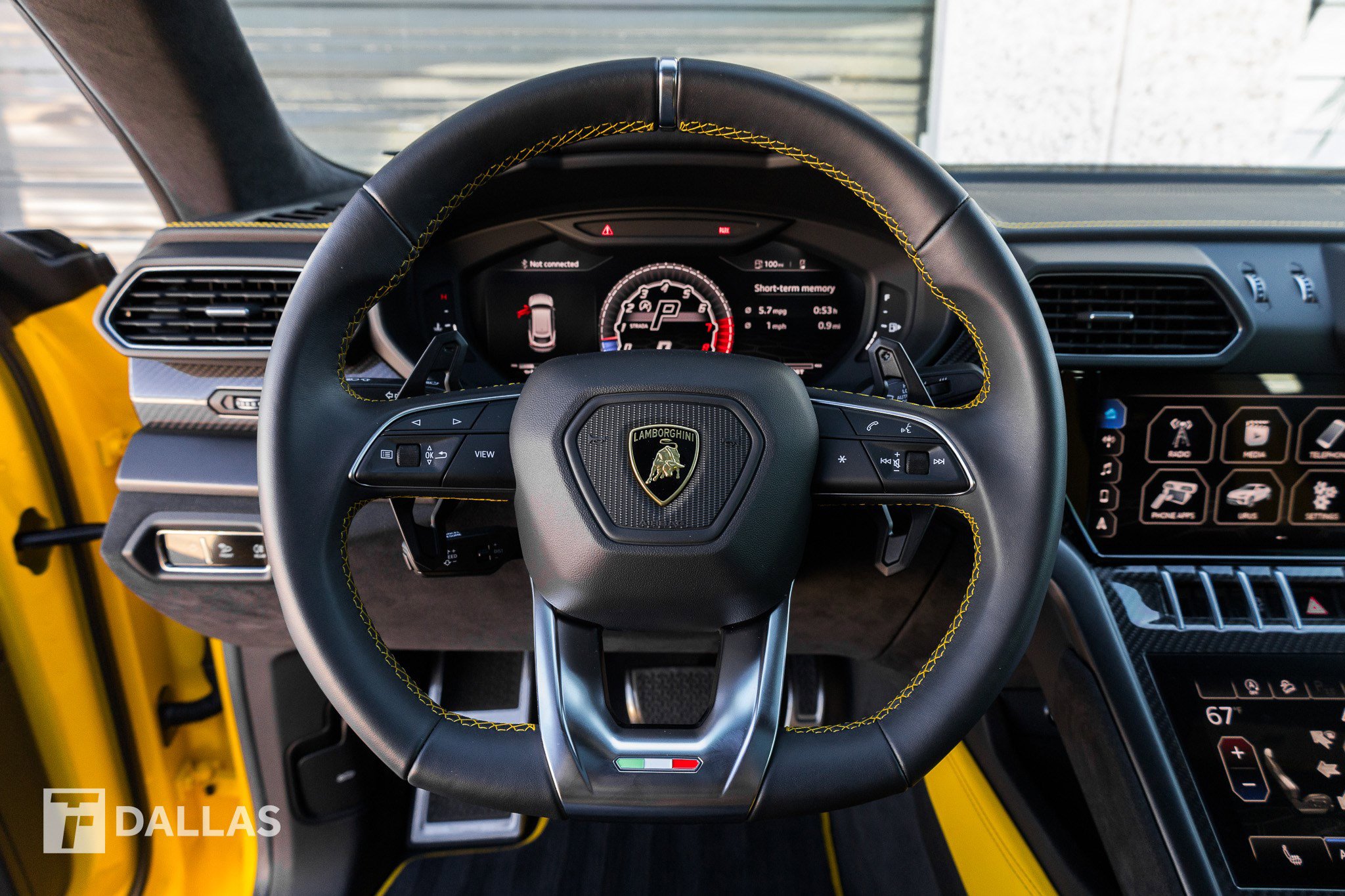 Used 2021 Lamborghini Urus image 24