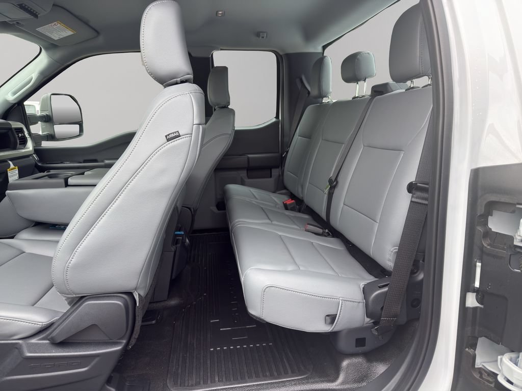 Used 2025 Ford F250 XL w/ 360-Degree Camera Package RWD image 17