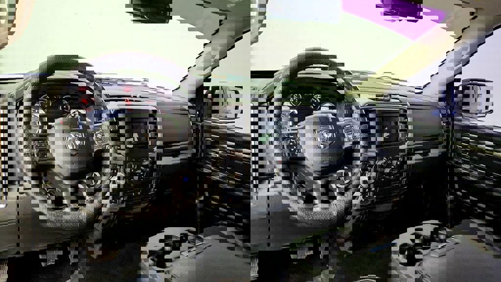 Used 2015 RAM 1500 Sport w/ Remote Start & Security Group image 12