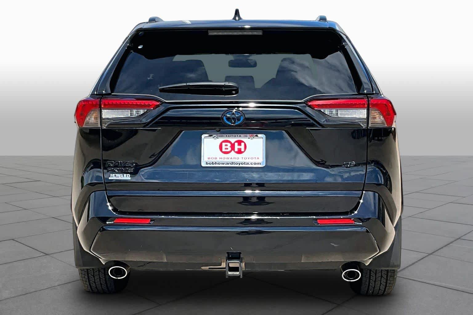 Used 2023 Toyota RAV4 SE w/ Weather & Moonroof Package AWD/4WD image 5