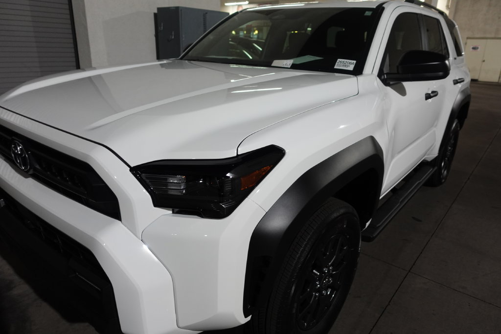 Used 2026 Toyota 4Runner SR5 AWD/4WD image 2