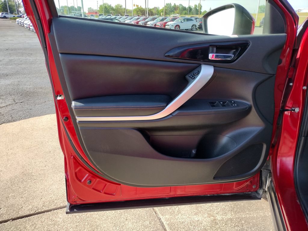 Used 2020 Mitsubishi Eclipse Cross SEL AWD/4WD image 23