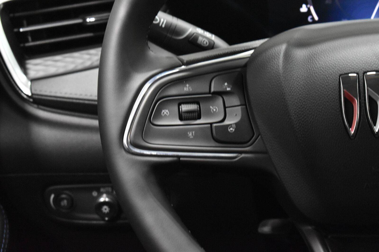 Used 2026 Buick Encore GX Sport Touring w/ Comfort Package FWD image 7