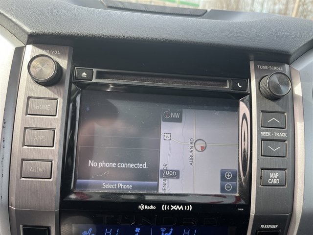 Used 2016 Toyota Tundra Limited w/ Limited Premium Package image 24