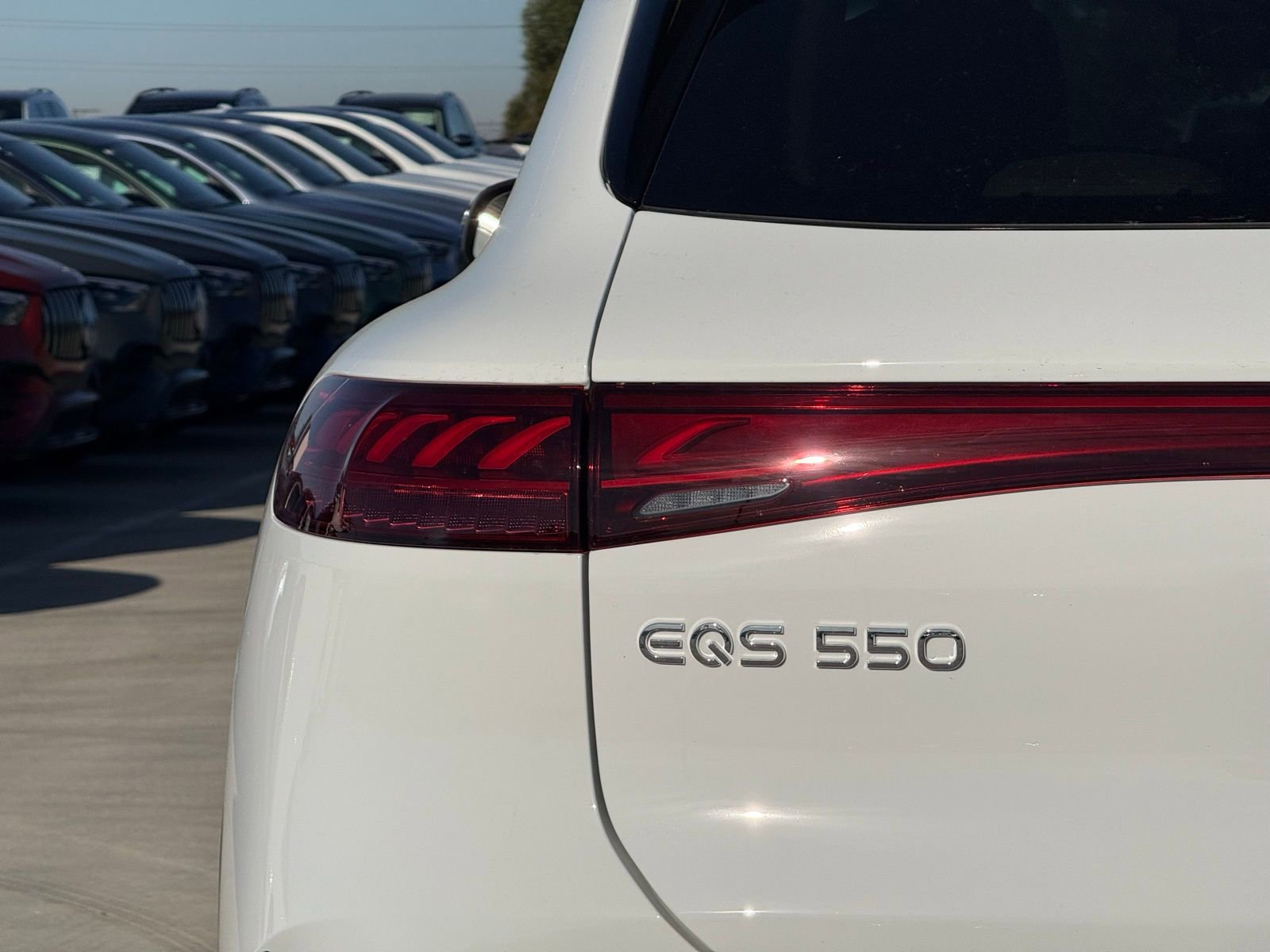 New 2026 Mercedes-Benz EQS 550 4MATIC SUV image 8
