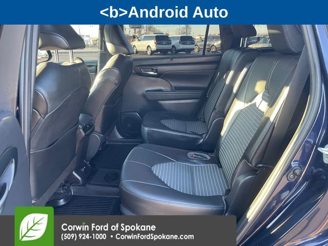 Used 2021 Toyota Highlander XSE image 11