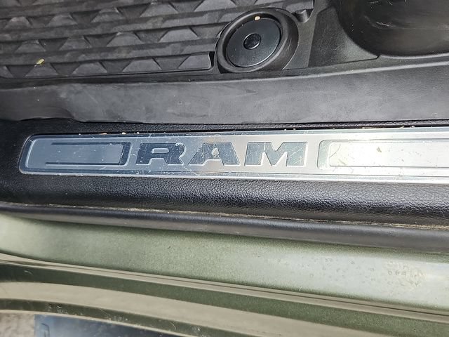 Used 2021 RAM 1500 Laramie w/ Sport Appearance Package AWD/4WD image 15