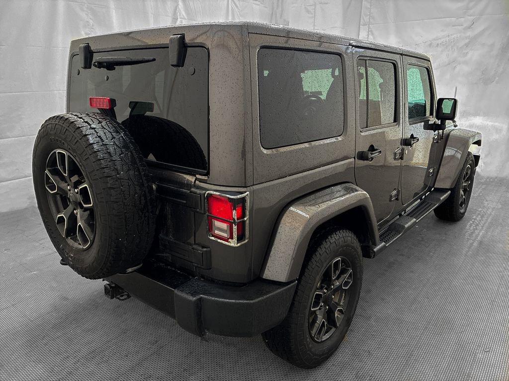 Used 2017 Jeep Wrangler Unlimited Sahara AWD/4WD image 6