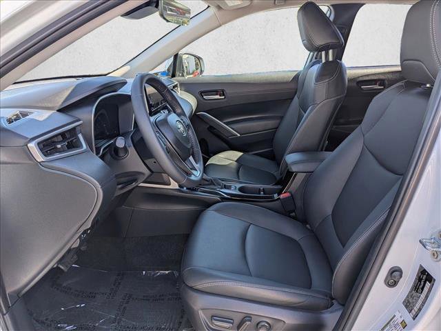Used 2024 Toyota Corolla Cross XLE FWD image 15