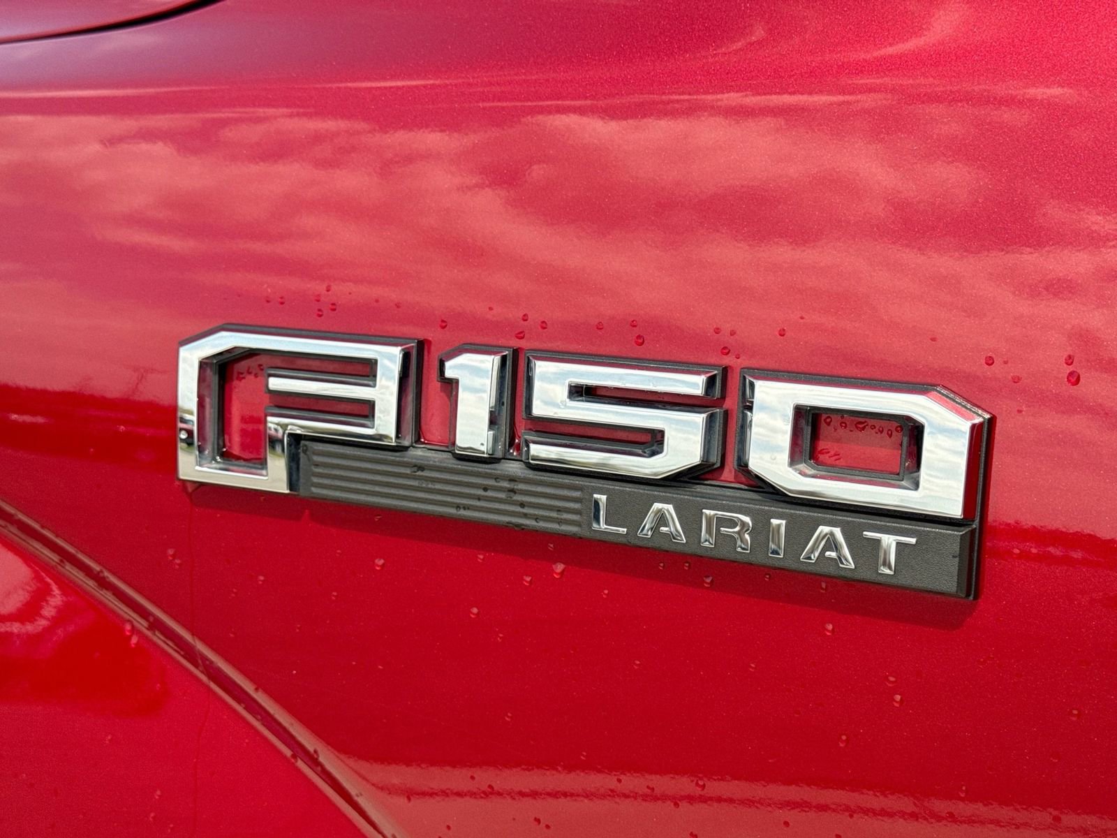 Used 2017 Ford F150 Lariat w/ Equipment Group 502A Luxury AWD/4WD image 15