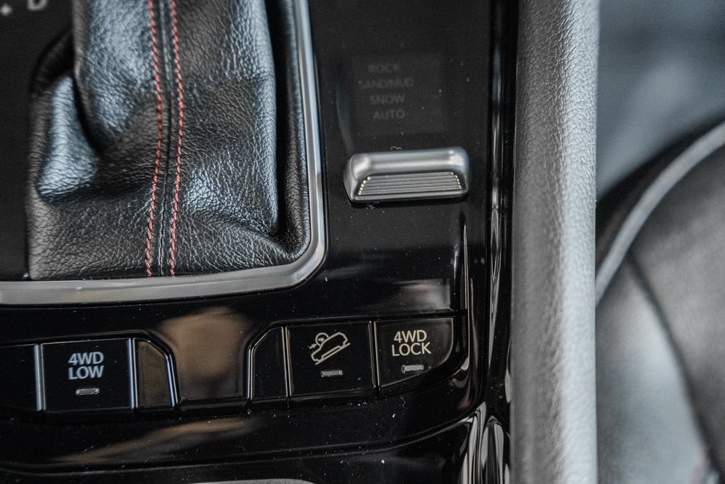 Certified 2025 Jeep Compass Trailhawk AWD/4WD image 19