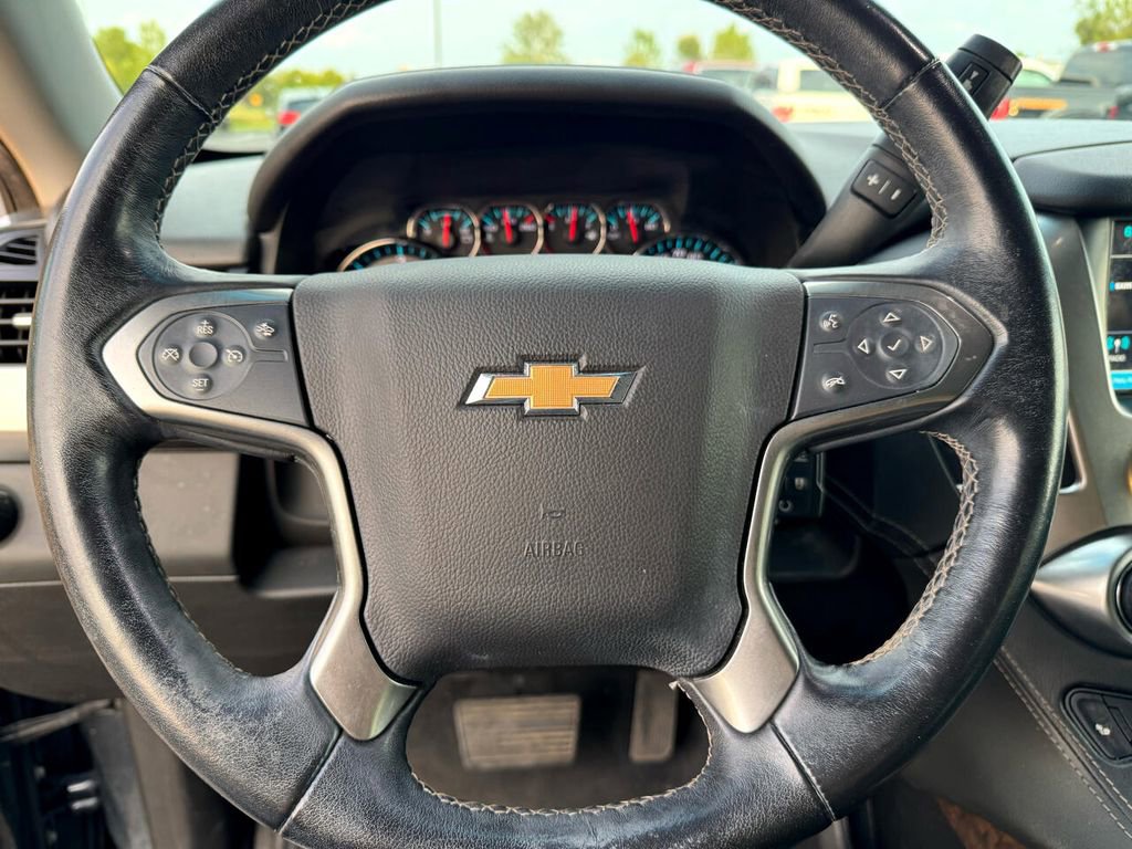 Used 2019 Chevrolet Tahoe LT w/ RST Edition image 7