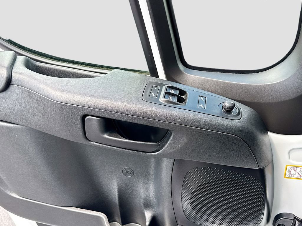 Used 2026 RAM ProMaster 2500 w/ Convenience Group FWD image 18