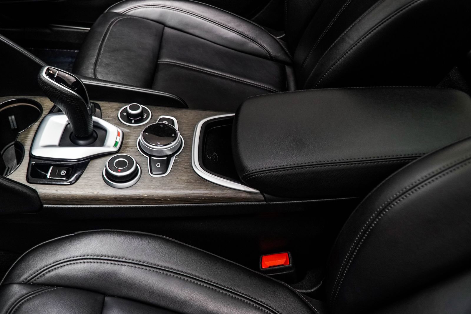 Used 2022 Alfa Romeo Giulia Ti w/ Active Assist Plus Package image 16