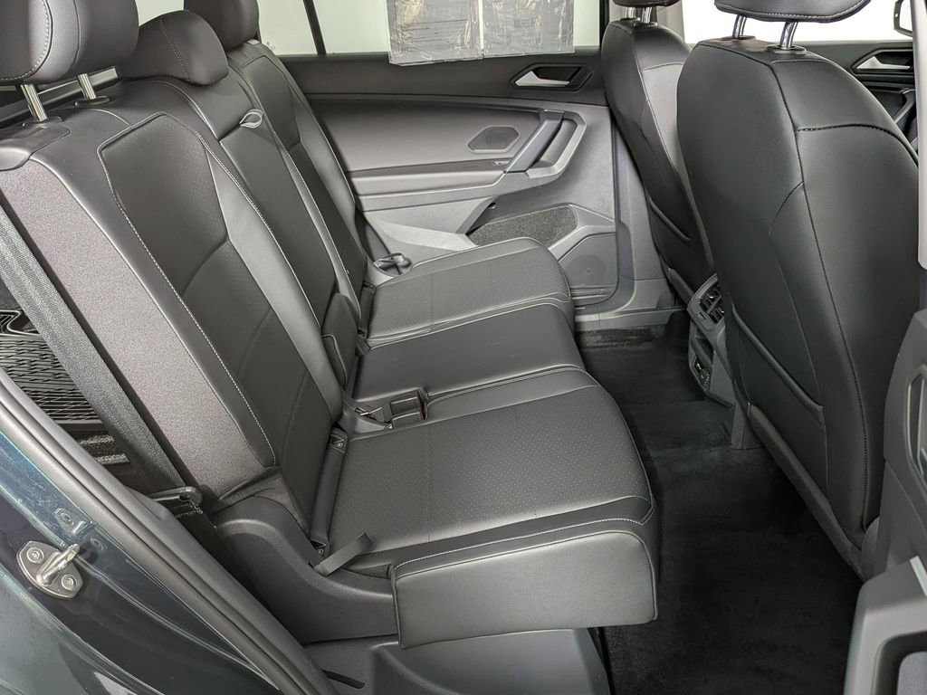Used 2019 Volkswagen Tiguan SE FWD image 33