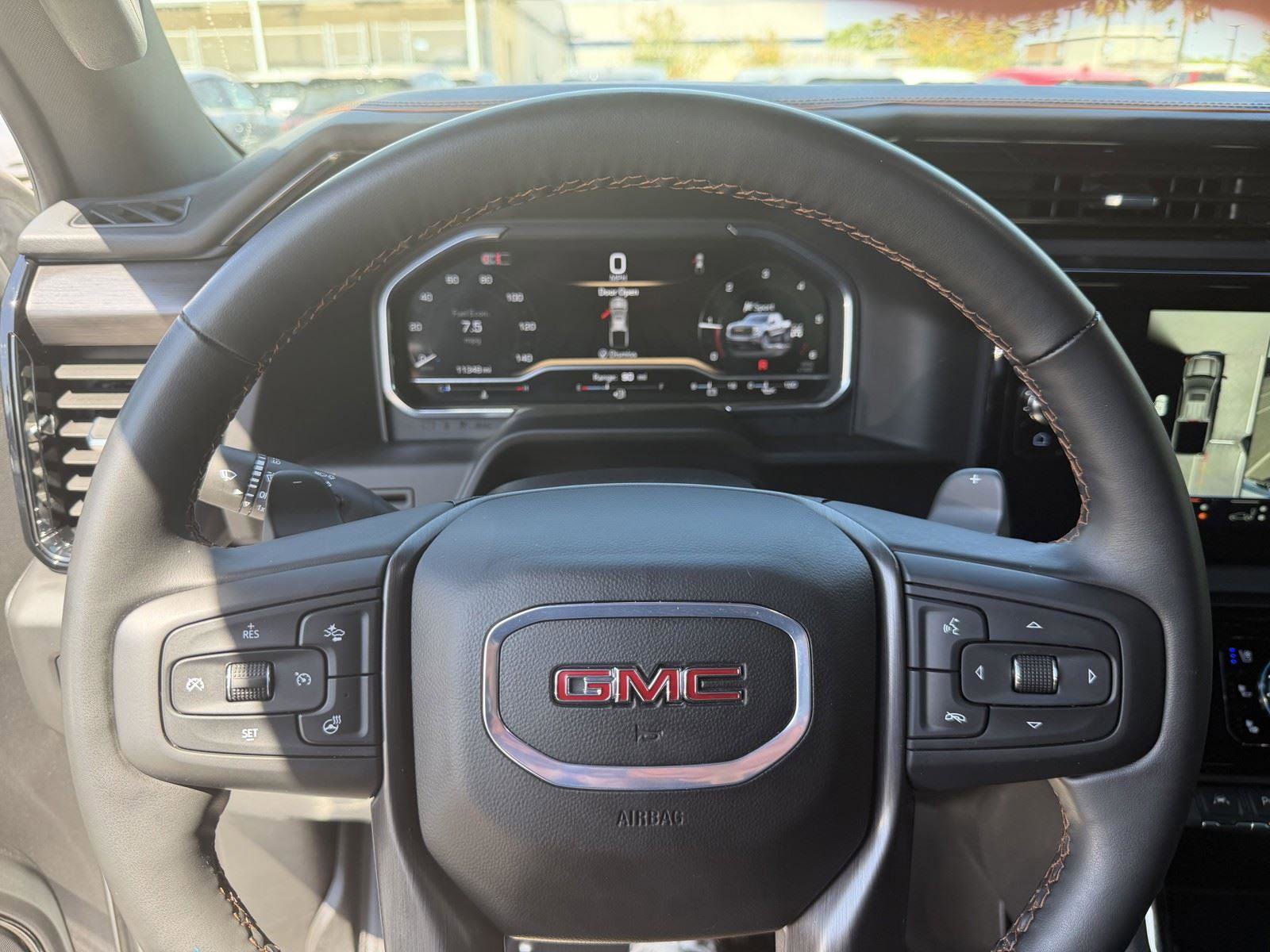 Used 2025 GMC Sierra 1500 AT4 image 9