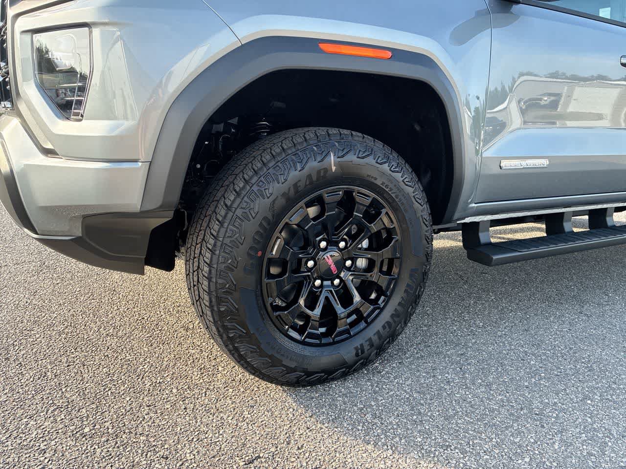 New 2026 GMC Canyon Elevation RWD image 32