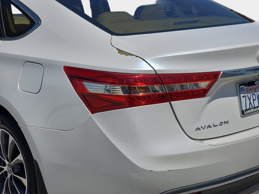 Used 2016 Toyota Avalon XLE Premium FWD image 37