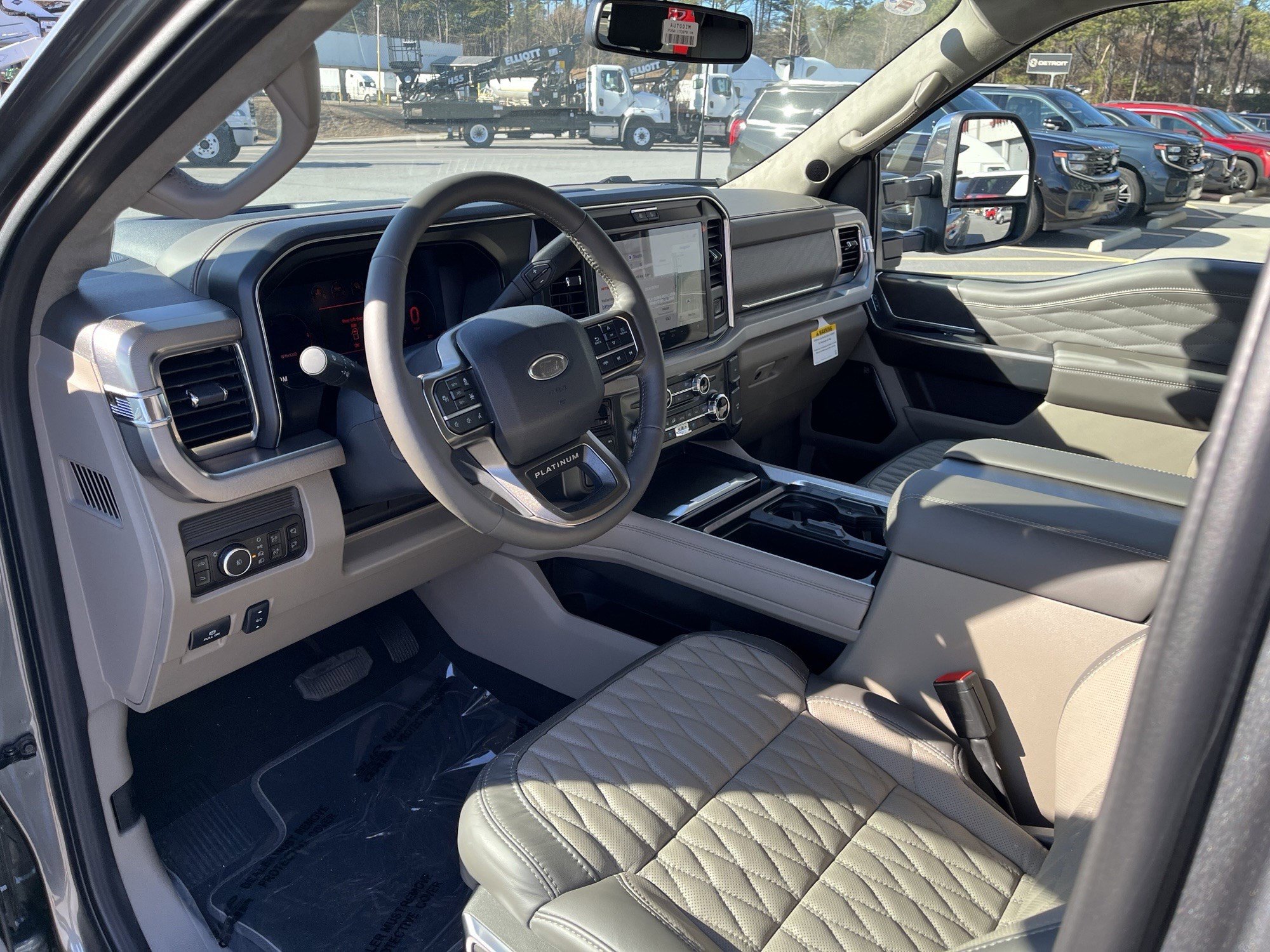 New 2026 Ford F450 Platinum w/ Platinum Plus Package image 14