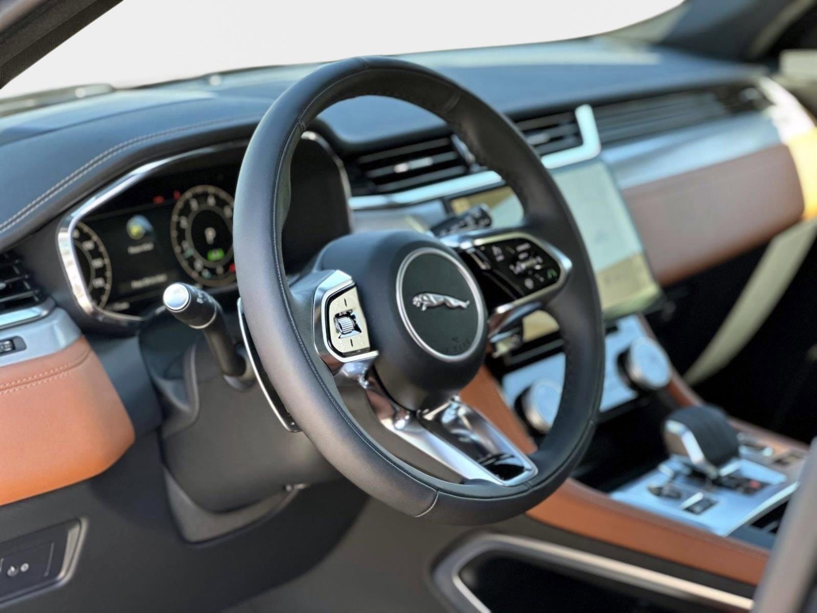 New 2026 Jaguar F-PACE R-Dynamic S AWD/4WD image 25