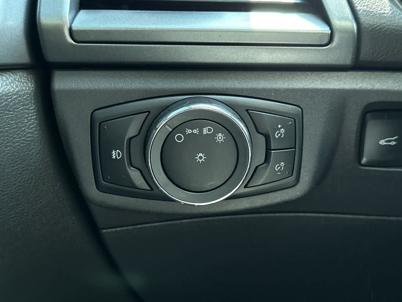 Used 2014 Ford Fusion Titanium FWD image 21