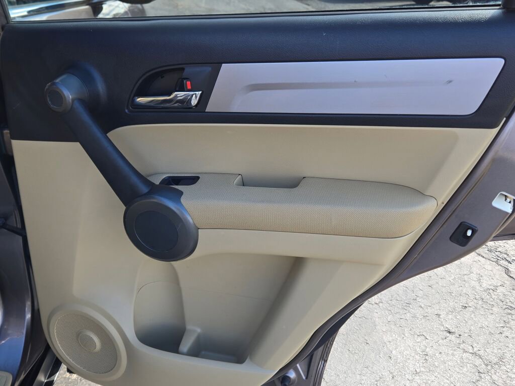 Used 2011 Honda CR-V SE image 12