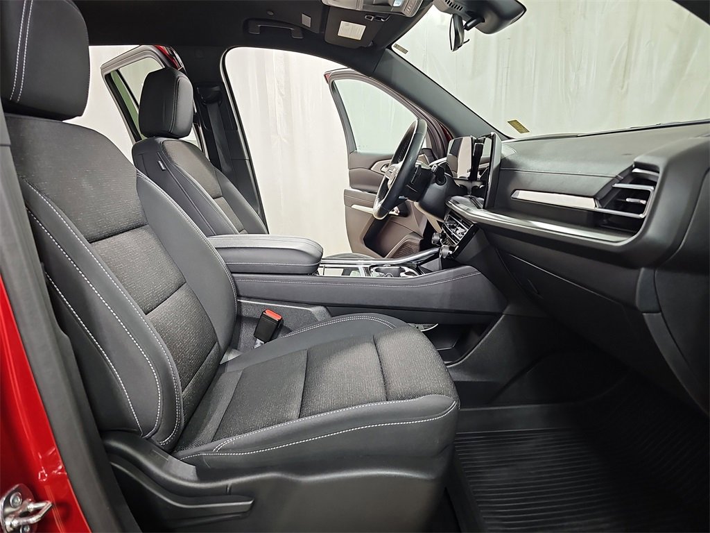 Certified 2024 Chevrolet Traverse LT w/ Trailering Package image 14