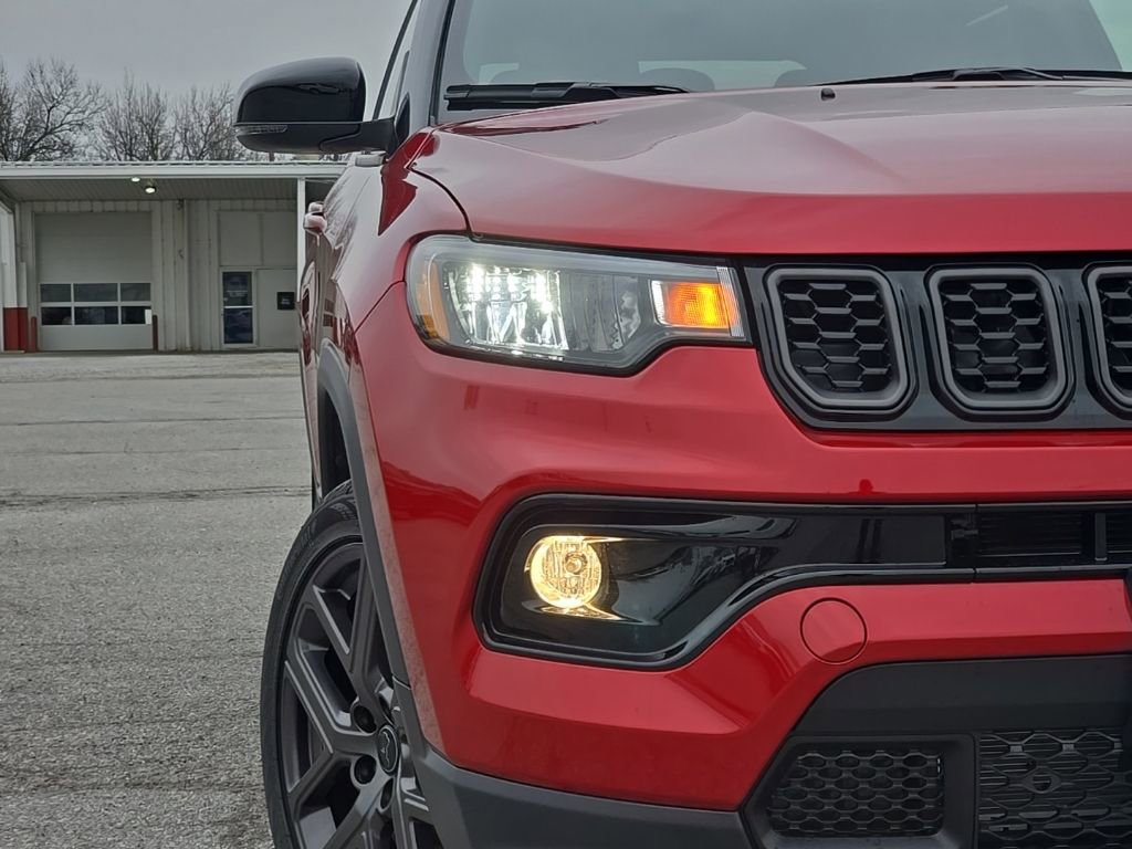 New 2026 Jeep Compass Limited image 9