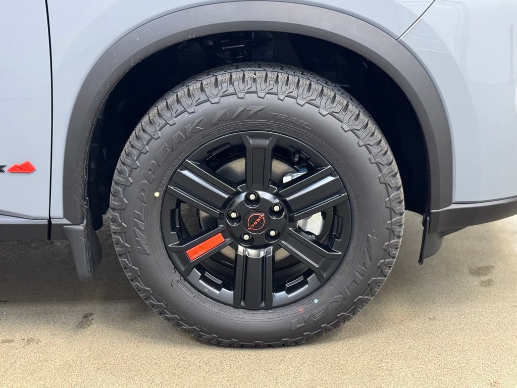 New 2026 Nissan Rogue SV w/ Rock Creek Premium Package AWD/4WD image 4
