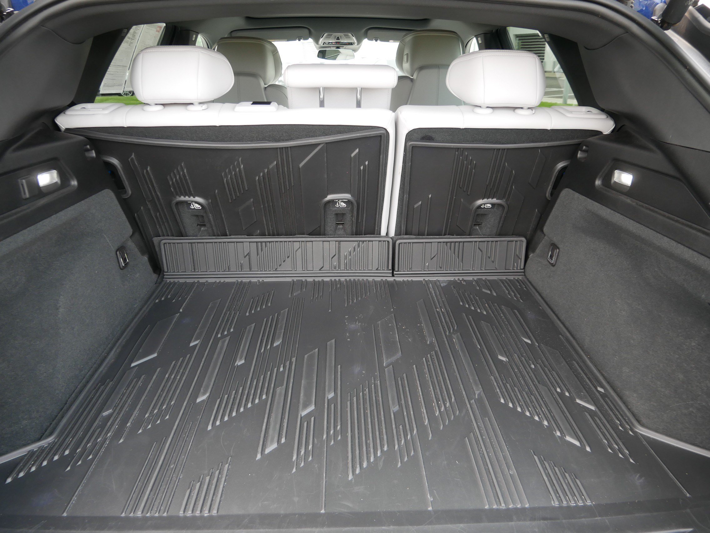 Certified 2024 Cadillac Lyriq Luxury w/ LPO, Floor Liner Package AWD/4WD image 16