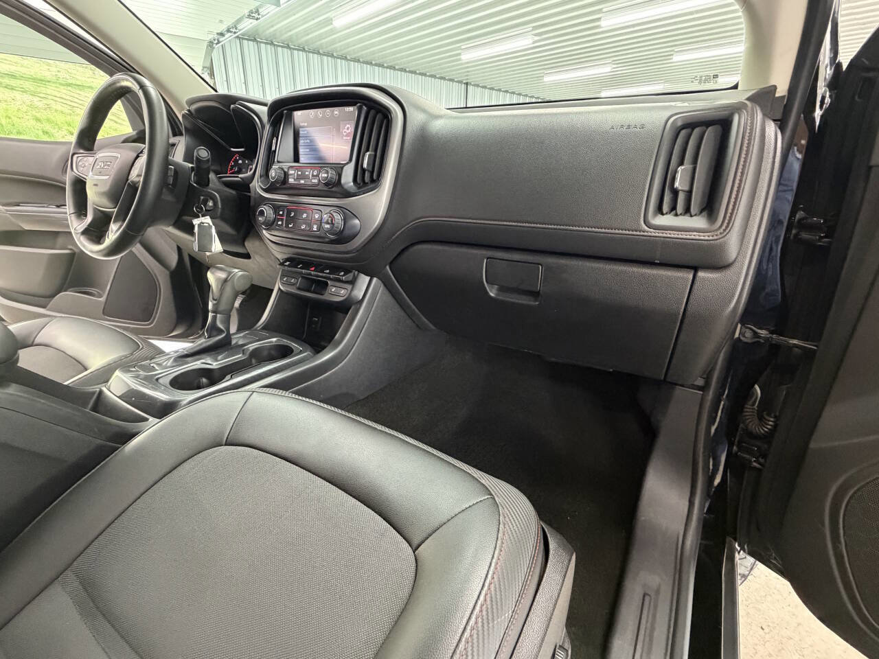 Used 2016 GMC Canyon SLE w/ All Terrain Adventure Package image 37