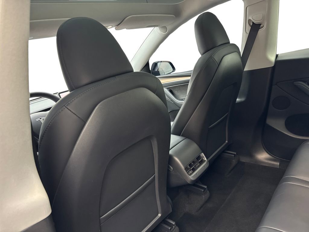Used 2024 Tesla Model Y Performance AWD/4WD image 34