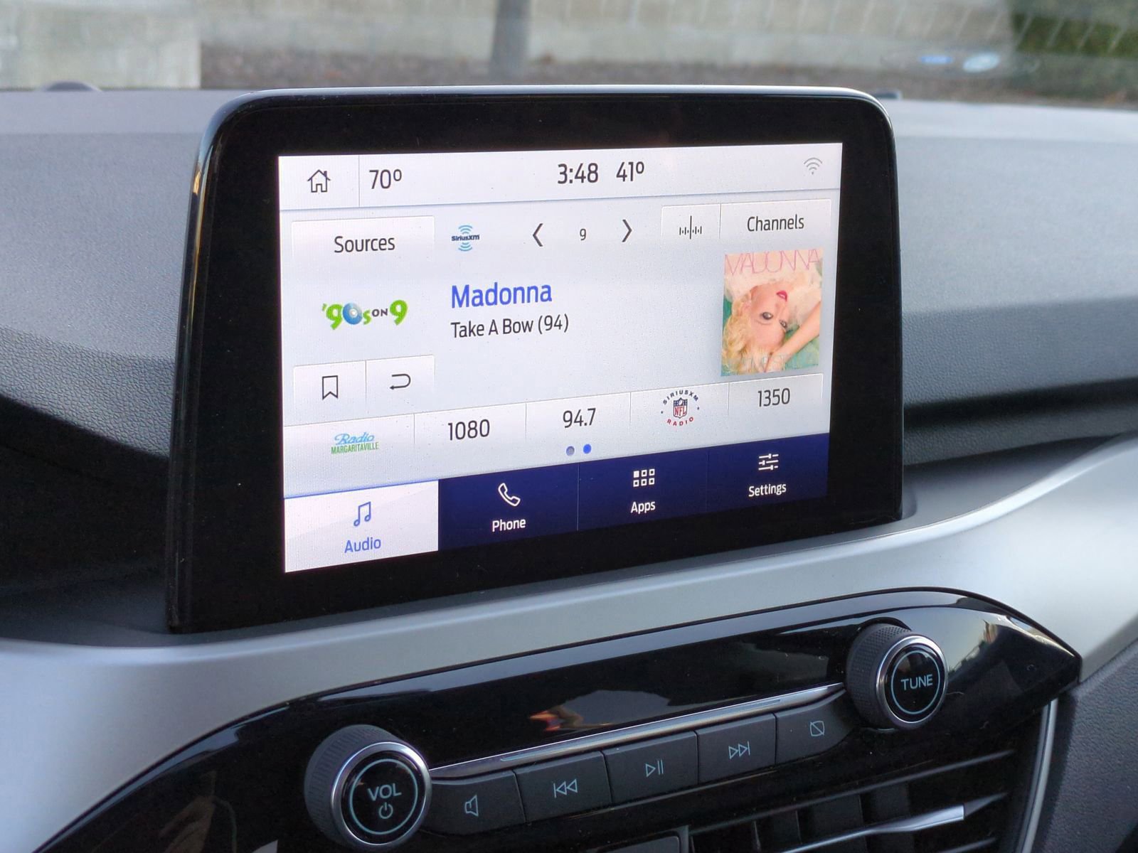 Used 2022 Ford Escape SE w/ Cold Weather Package image 31