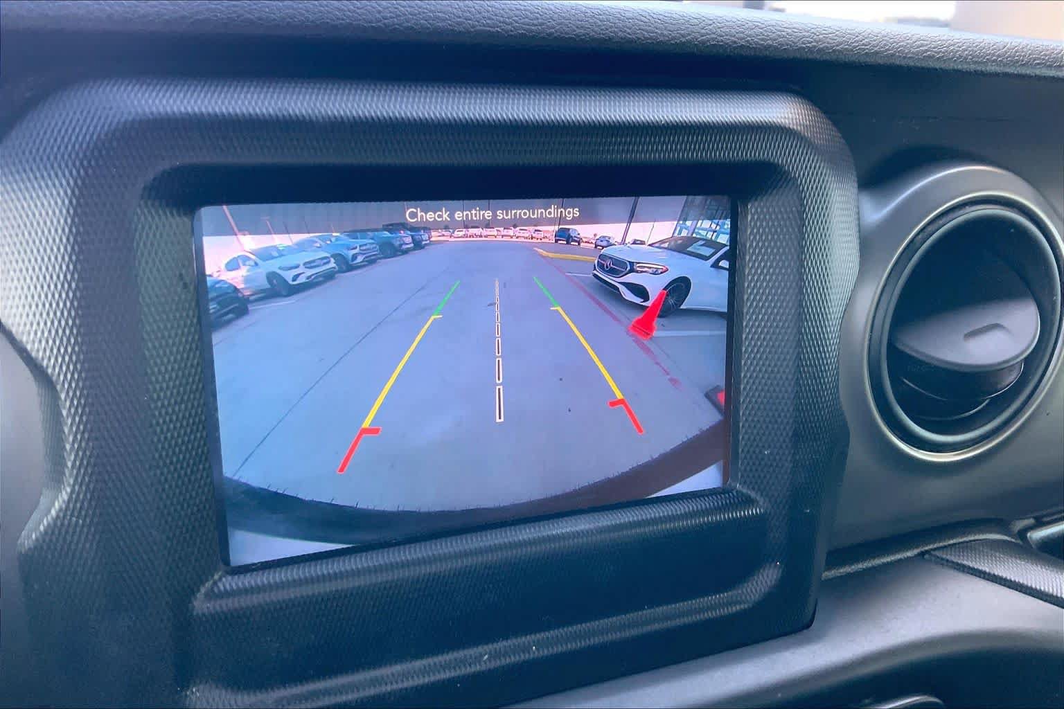 Used 2019 Jeep Wrangler Unlimited Sport S AWD/4WD image 36