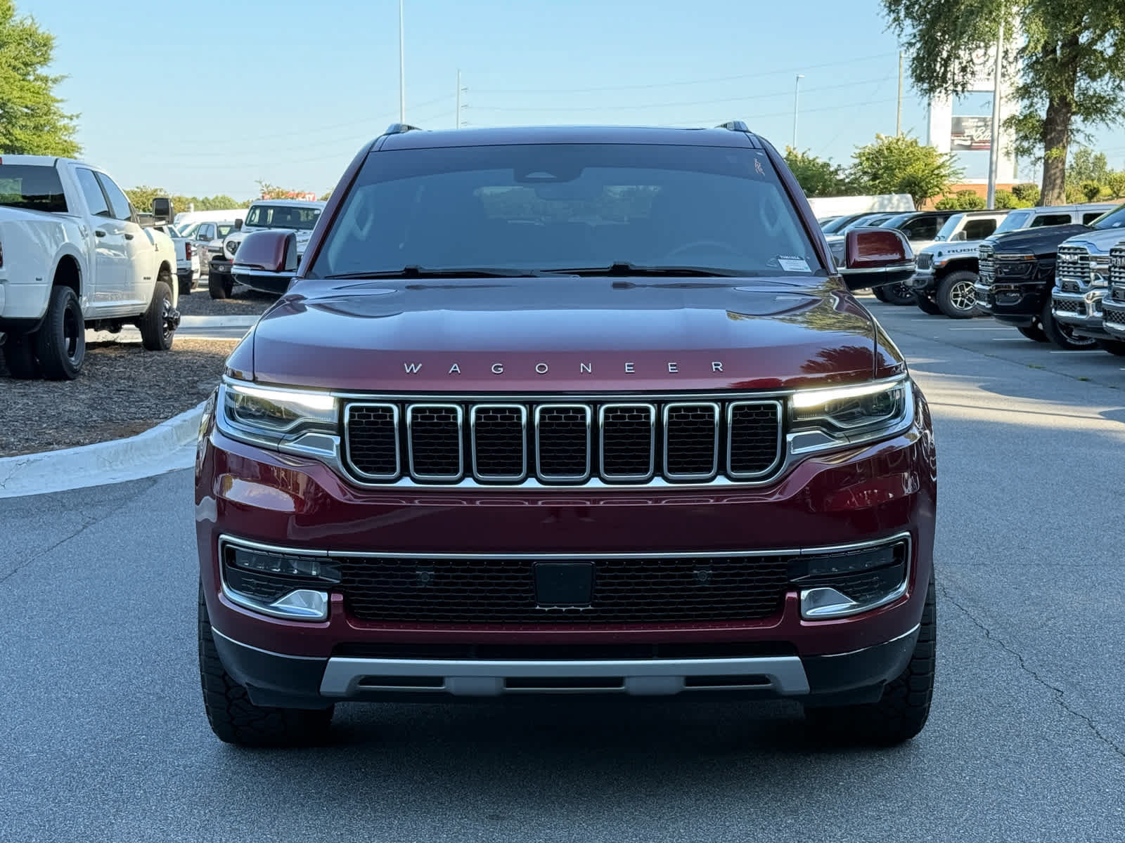 Used 2022 Jeep Wagoneer Series II w/ Premium Group I AWD/4WD image 8