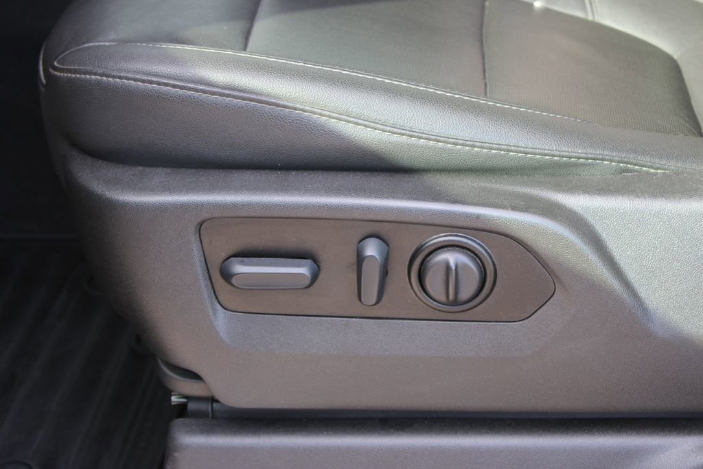 Used 2022 Chevrolet Silverado 2500 LTZ w/ Z71 Off-Road Package image 22