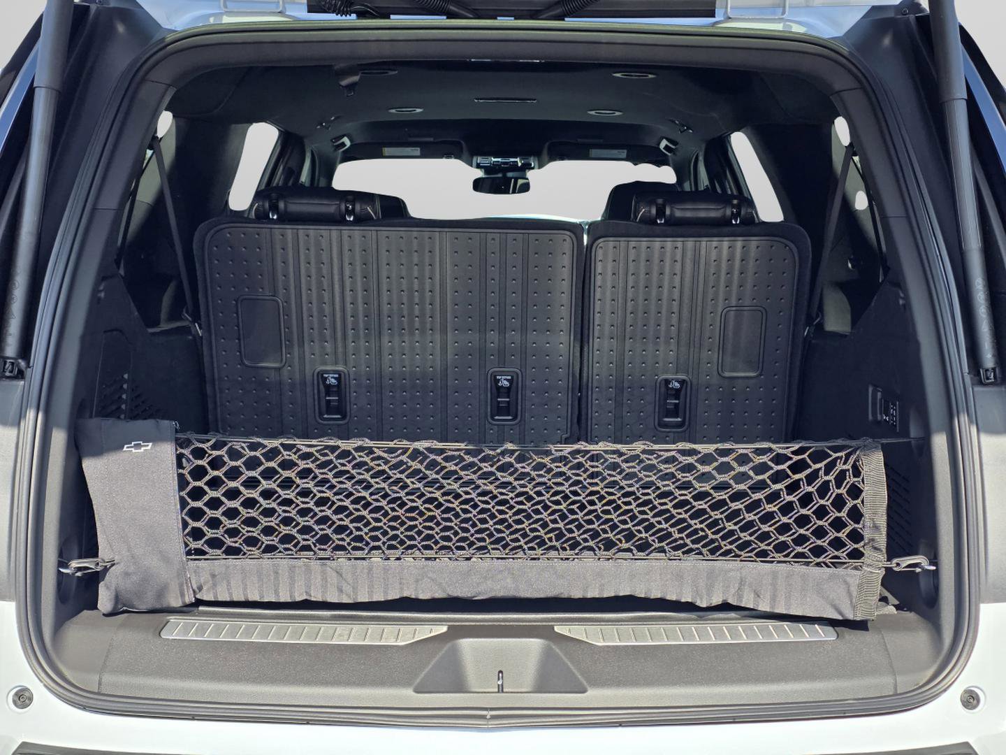 New 2026 Chevrolet Suburban Premier image 15
