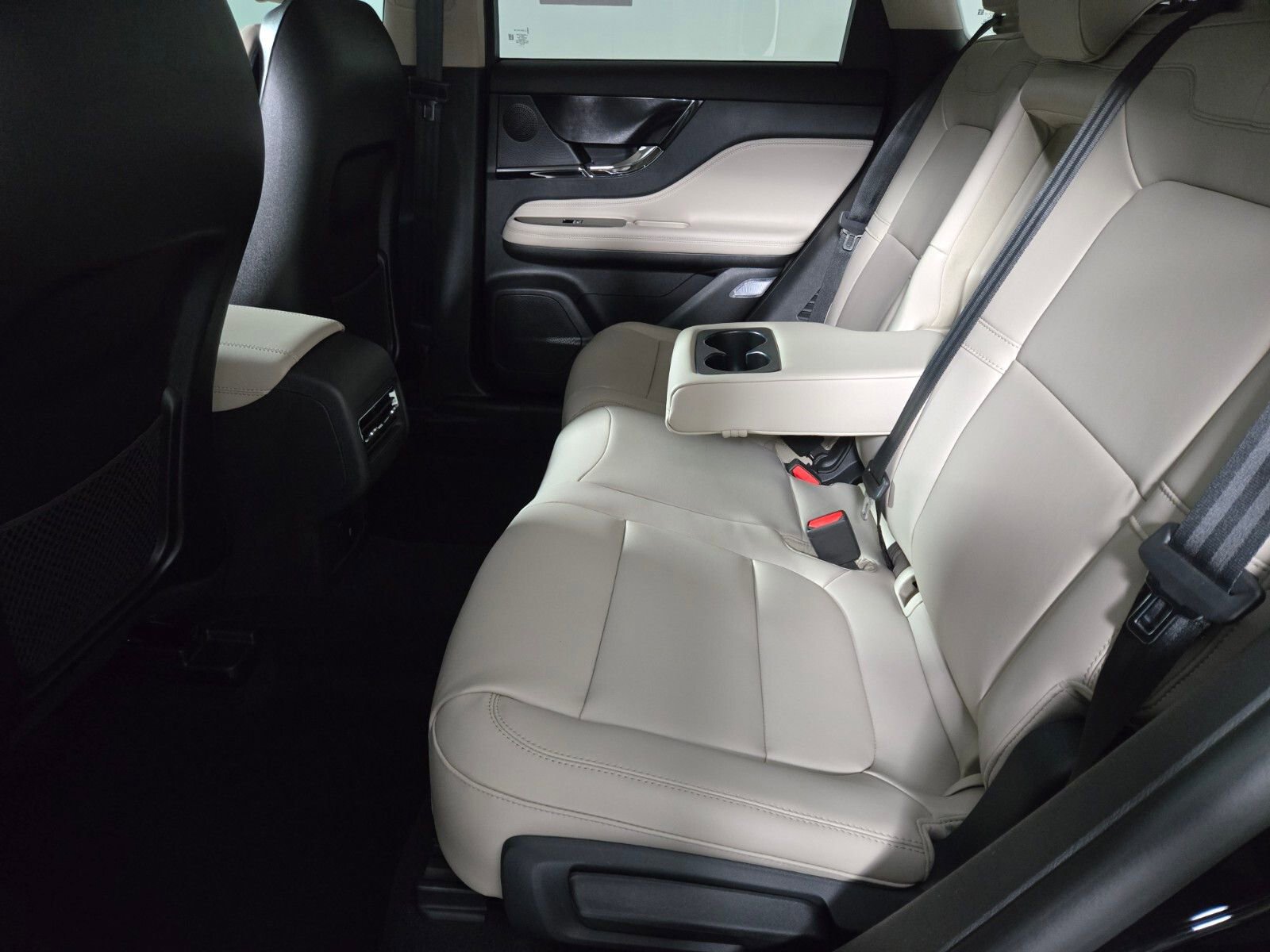 New 2026 Lincoln Corsair Premiere image 13