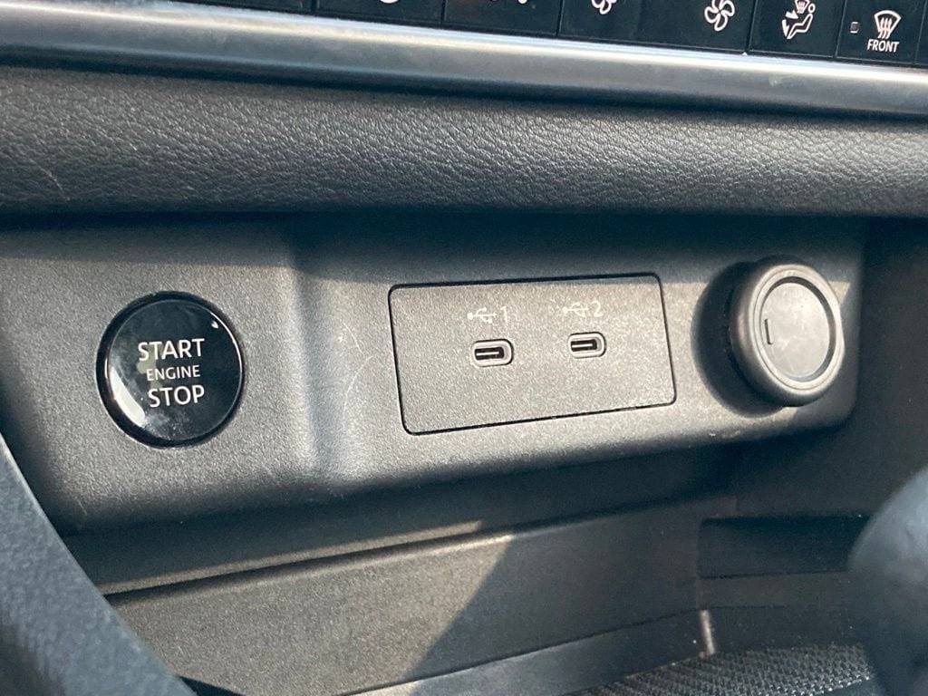 Used 2025 Nissan Rogue SV w/ SV Premium Package FWD image 25