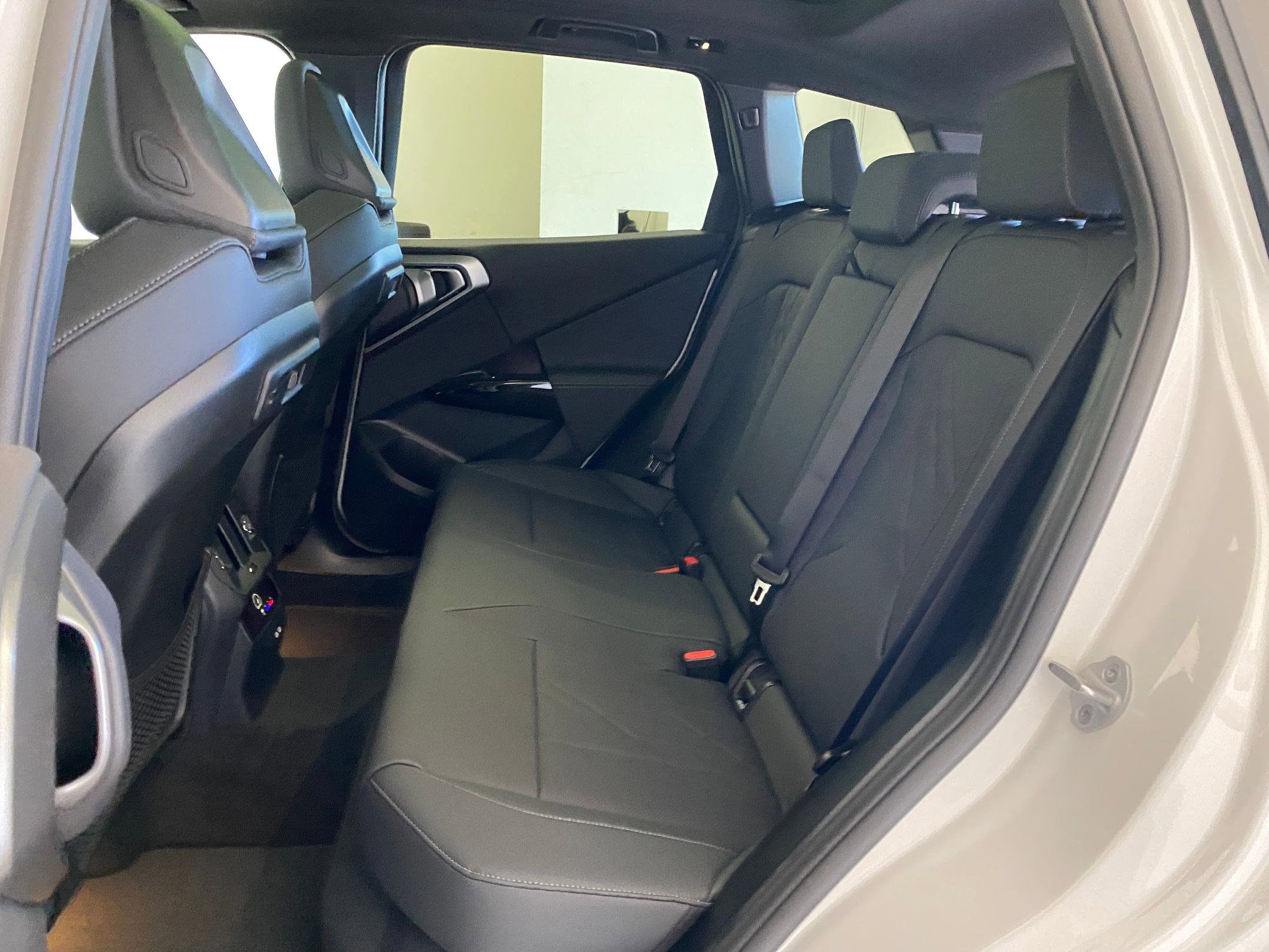 New 2026 BMW X3 xDrive30 w/ Premium Package image 13