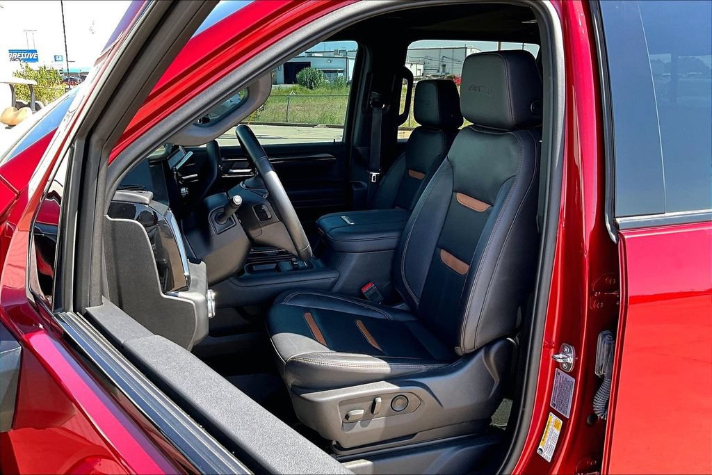 Used 2024 GMC Sierra 3500 AT4 w/ AT4 Premium Plus Package AWD/4WD image 31