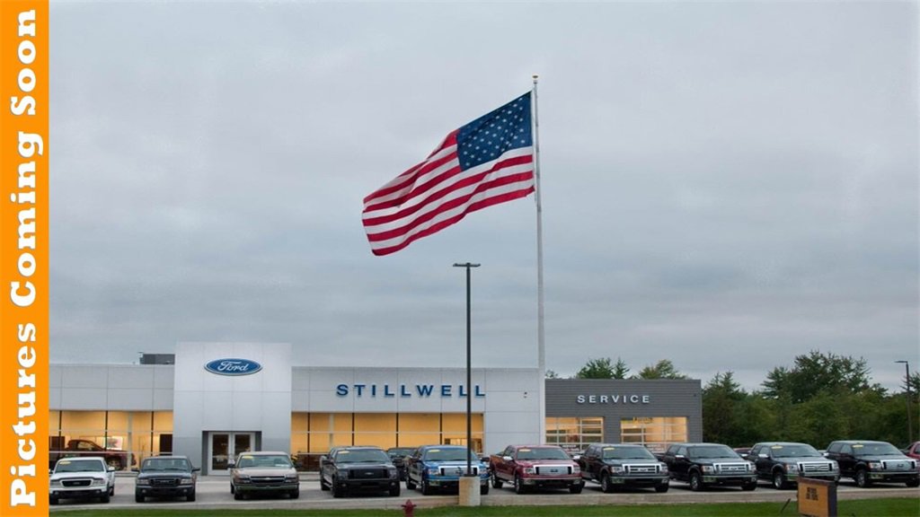 Used 2010 Chrysler Town & Country Touring image 5