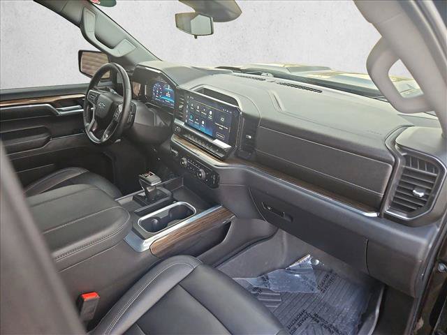 Used 2024 Chevrolet Silverado 1500 LT Trail Boss w/ LT Trail Boss Premium Package AWD/4WD image 22