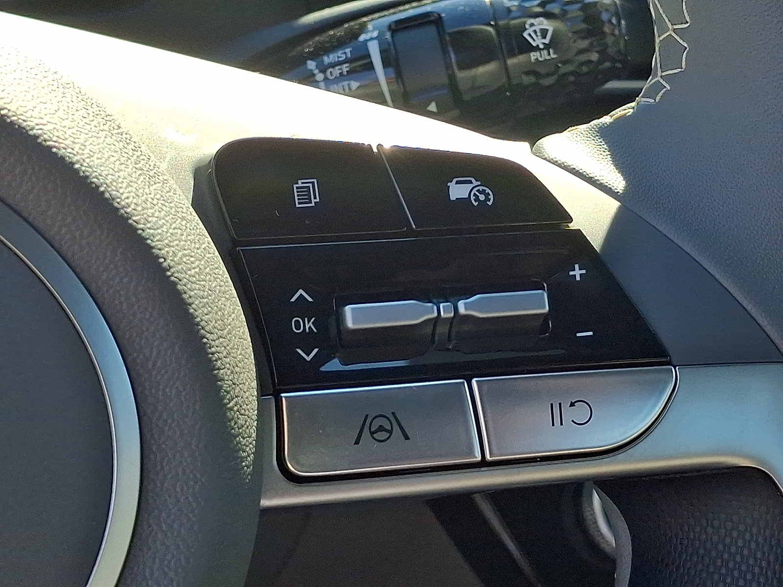 Certified 2026 Hyundai Elantra Sport FWD image 22