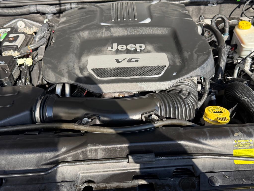 Used 2015 Jeep Wrangler Unlimited Sport AWD/4WD image 7