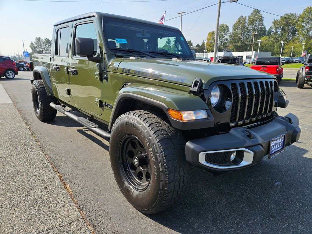 Used 2021 Jeep Gladiator Sport image 7