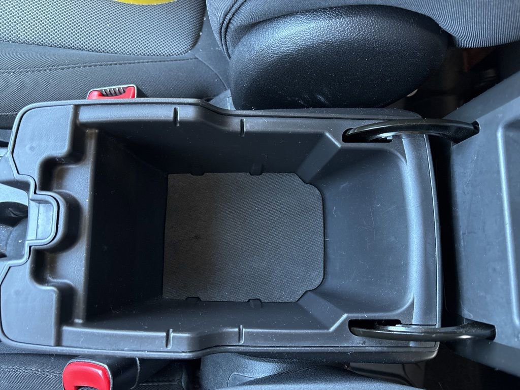 Used 2015 Chevrolet Captiva Sport LS image 34