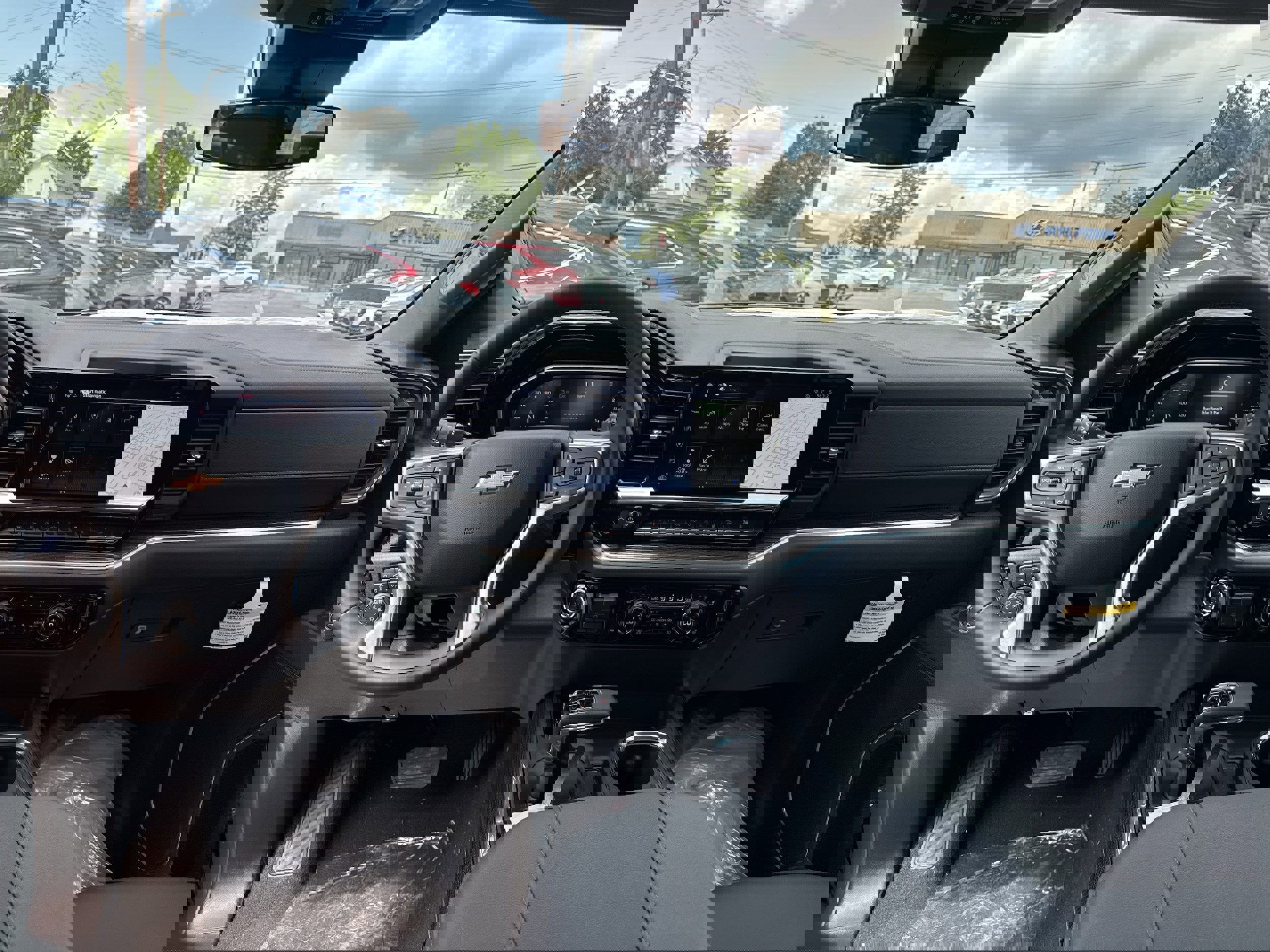 New 2025 Chevrolet Silverado 1500 LT w/ Z71 Off-Road Package image 17