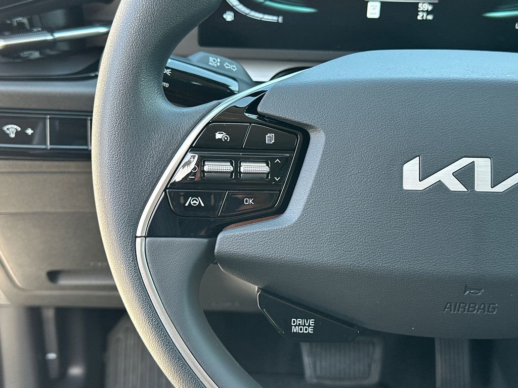 New 2026 Kia Niro LX image 21