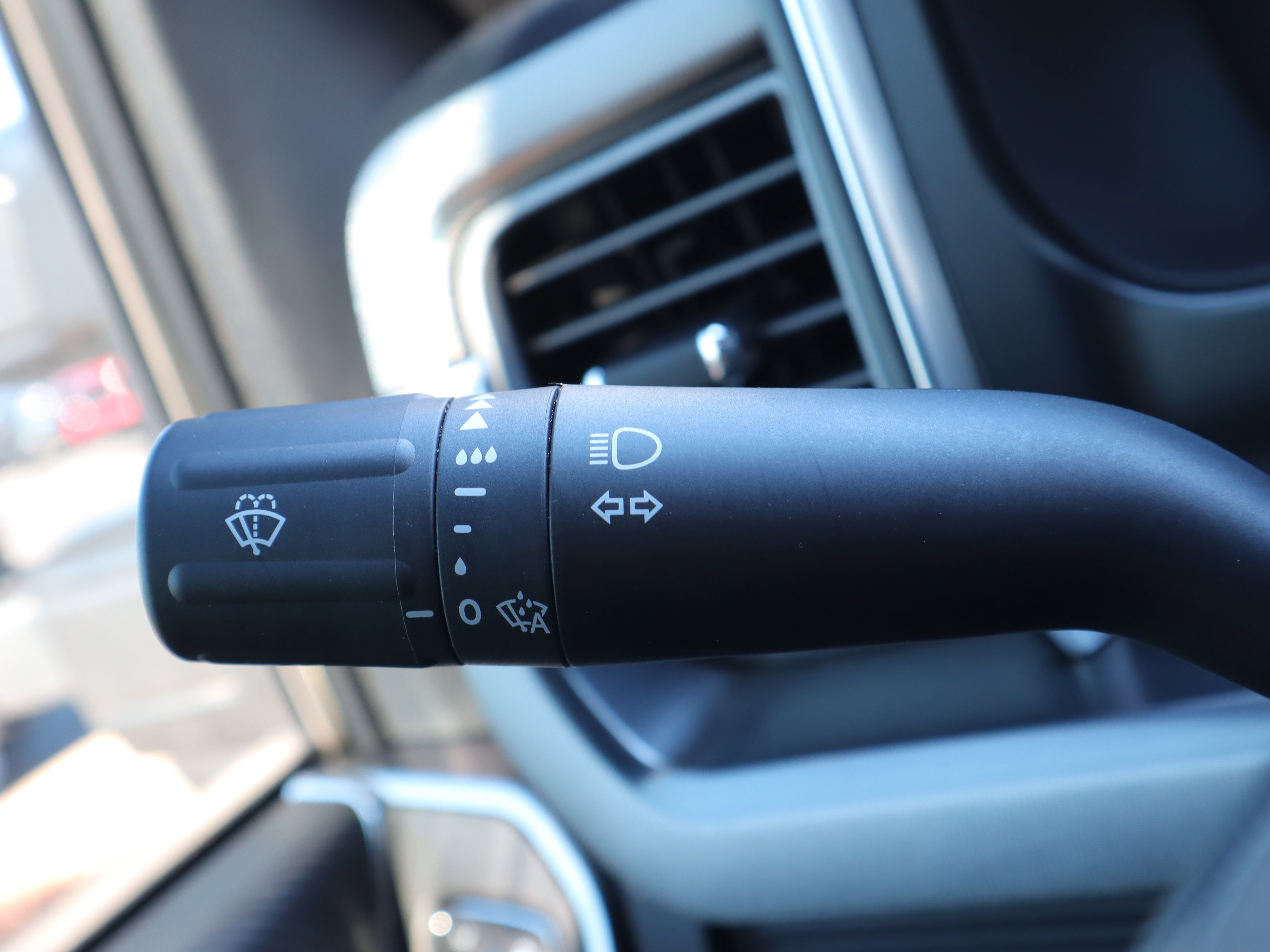 Used 2025 Ford F350 Platinum image 19